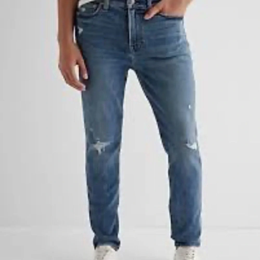 Express Distressed Blue Skinny Jeans. Size 38x 32